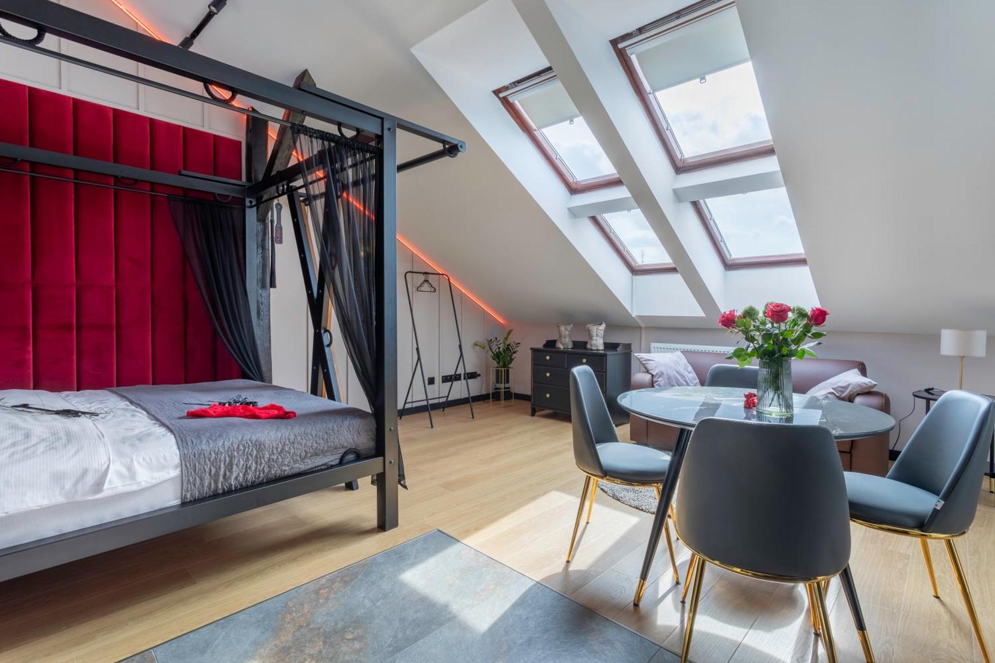 Exclusive Bdsm Apartment Krakow - Adults Only Buitenkant foto
