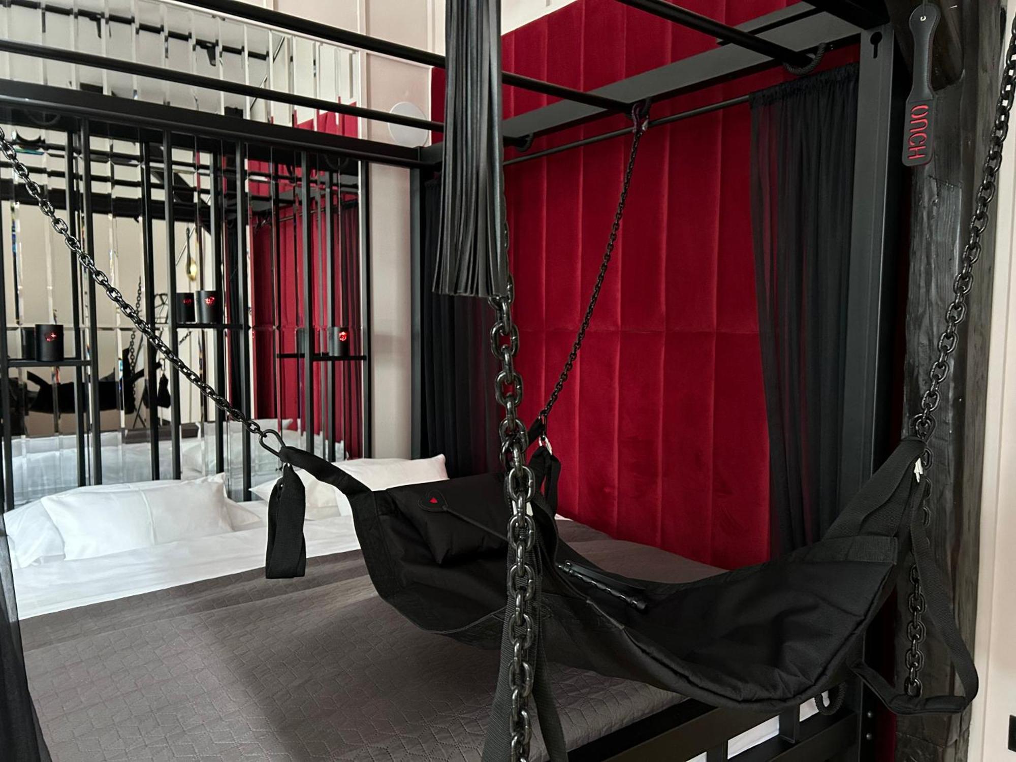 Exclusive Bdsm Apartment Krakow - Adults Only Buitenkant foto