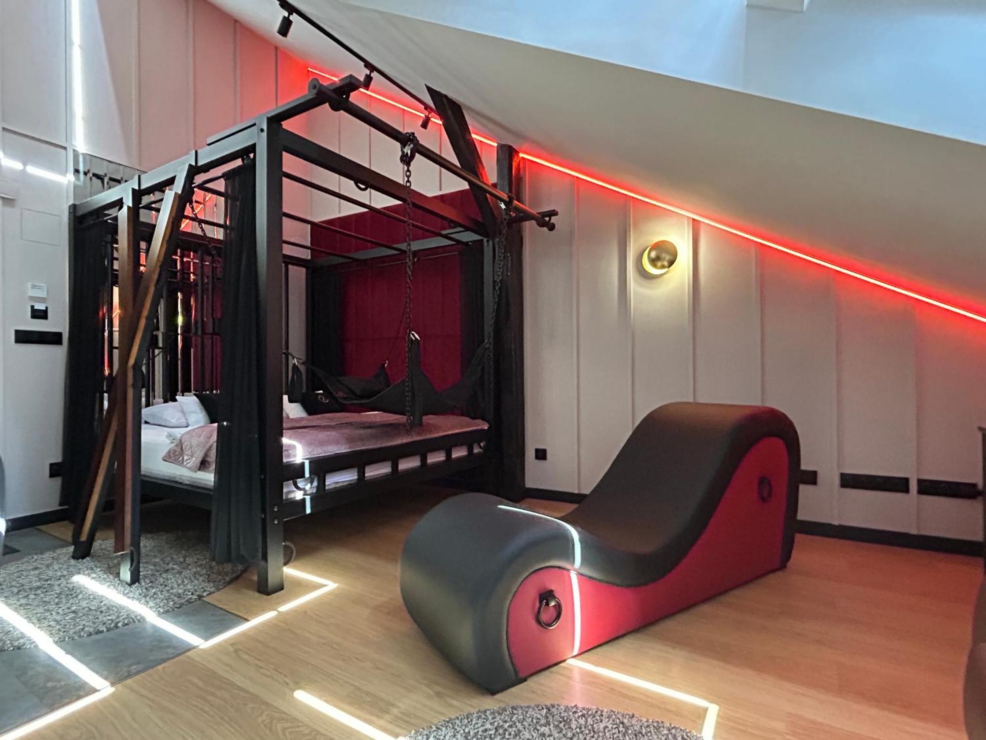 Exclusive Bdsm Apartment Krakow - Adults Only Buitenkant foto