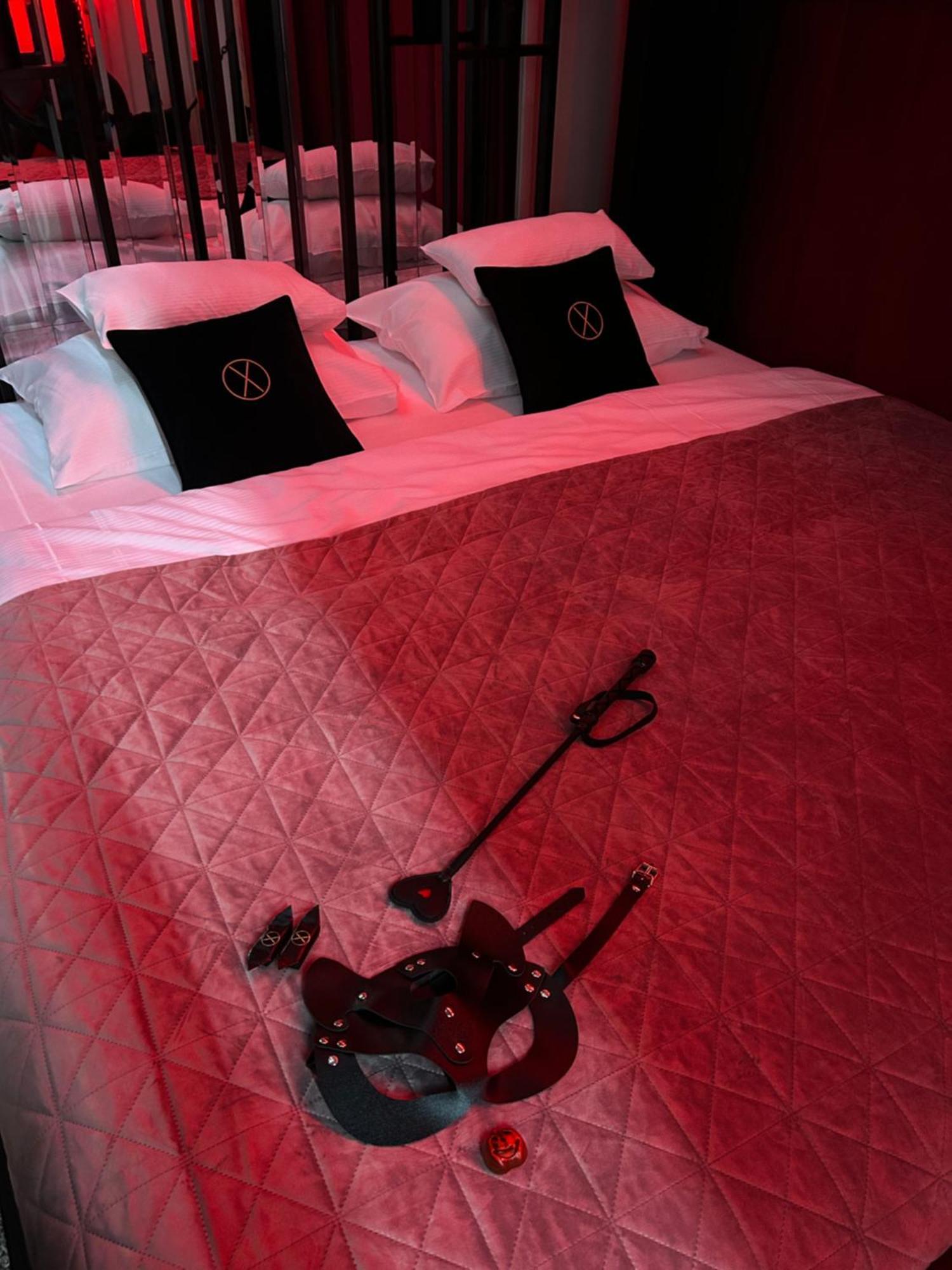 Exclusive Bdsm Apartment Krakow - Adults Only Buitenkant foto